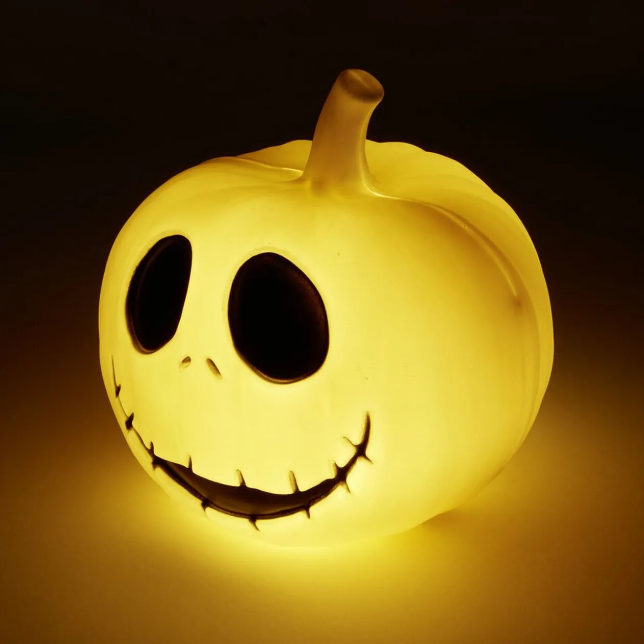 Citrouille Halloween LED Disney Mr Jack Skellington blanc et noir H22cm