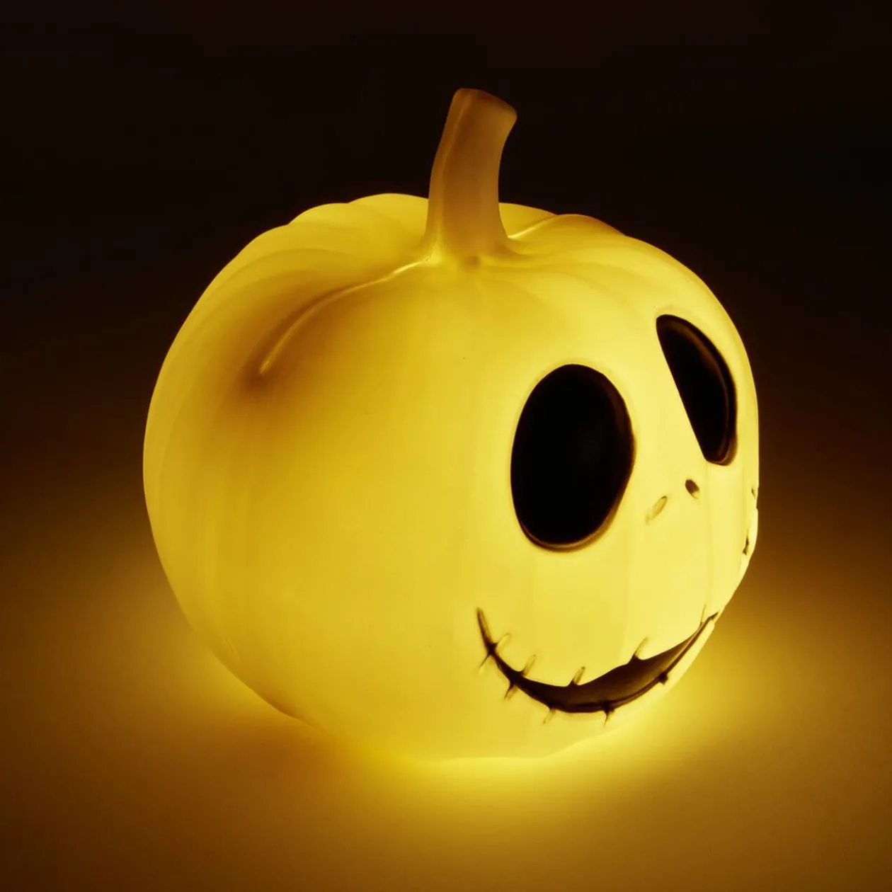 Citrouille Halloween LED Disney Mr Jack Skellington blanc et noir H22cm