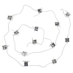 Guirlande argentée 13 cadeaux