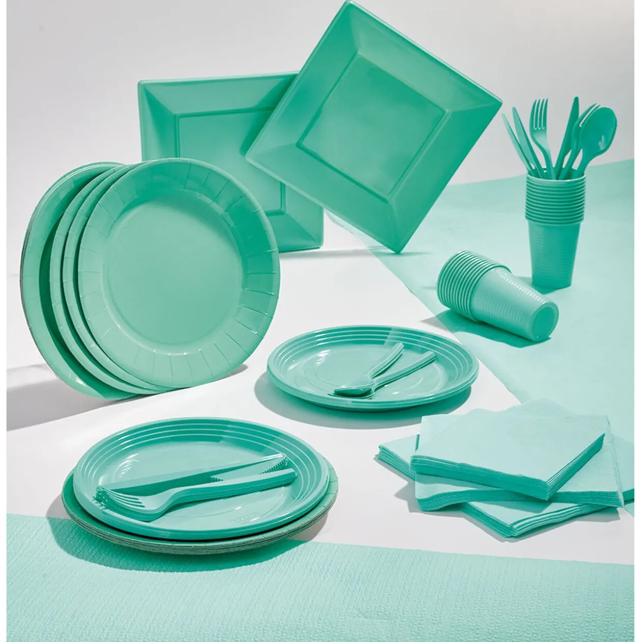 Nappe damassée bleu turquoise