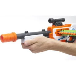 Pistolet avec fléchettes